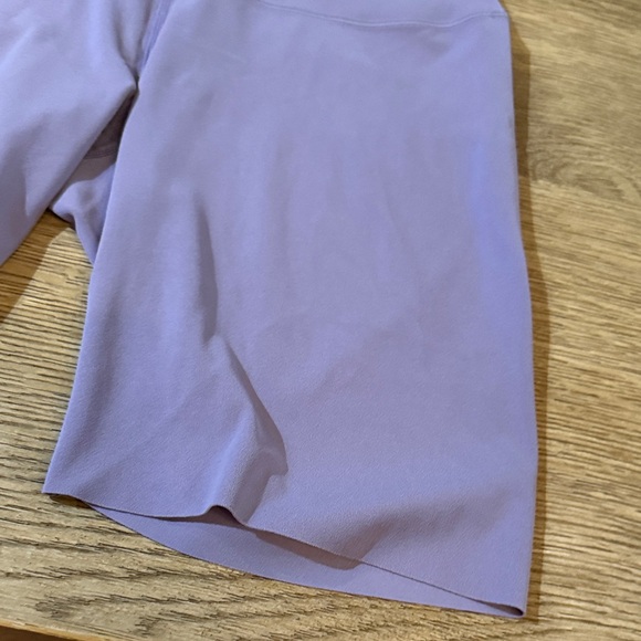 Women's Nike zenvy high-waisted 8” biker Shorts NWT - Picture 3 of 4